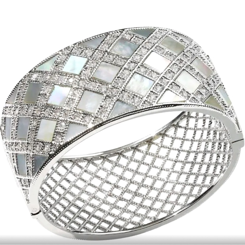 ENDLESS LOVE BRACELET
